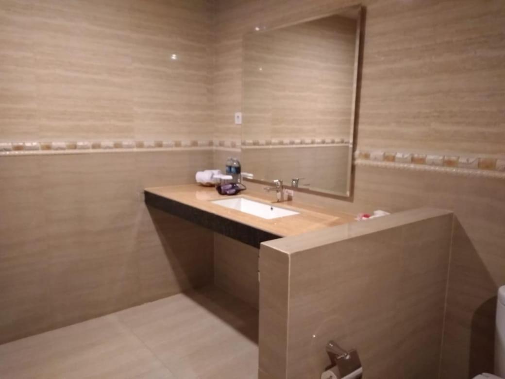 טנגרנג Hotel Olive מראה חיצוני תמונה